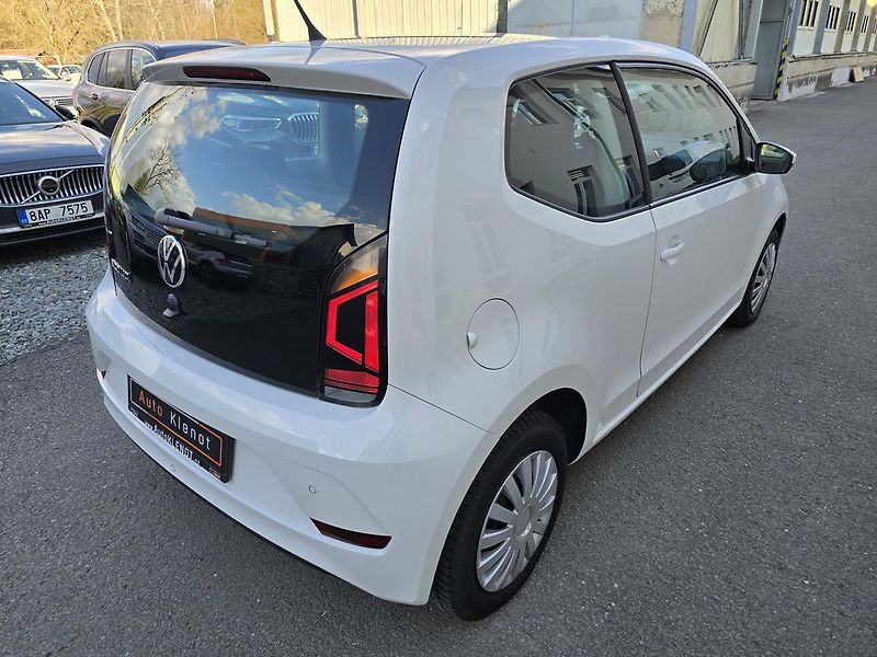 Volkswagen up! CNG KAMERA + DIGIKLIMA ČR - fotka 4 z 25
