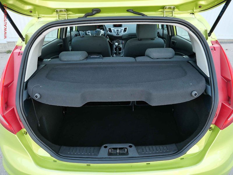 Ford Fiesta (2010) 1.25i, ČR, Trend, AC - fotka 7 z 15