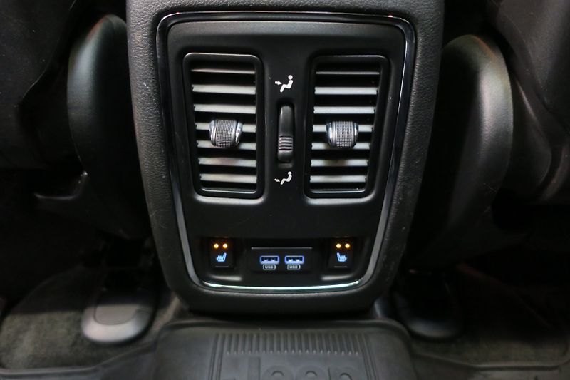 Jeep Grand Cherokee (2016) 3.0TD V6 140 kW ČR VZDUCH - fotka 46 z 50