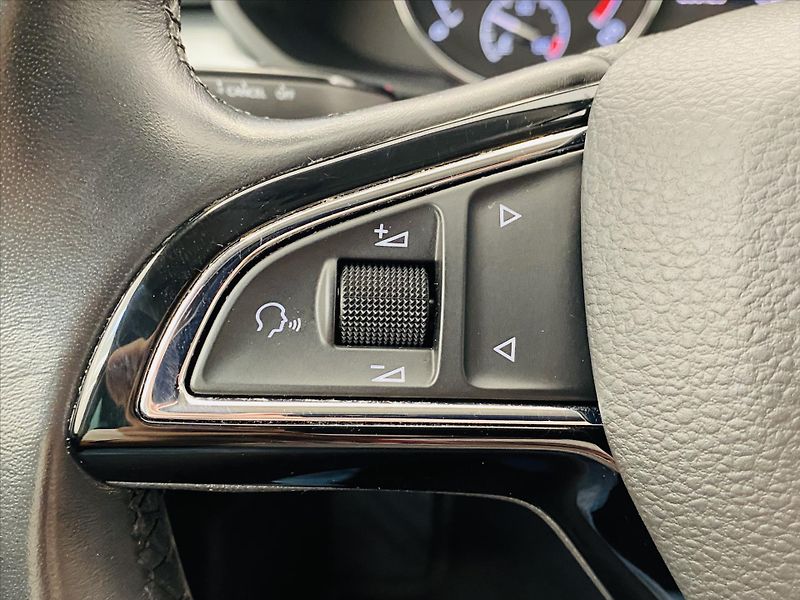 Škoda Superb 2,0 TDI 110kW Ambition - fotka 13 z 24