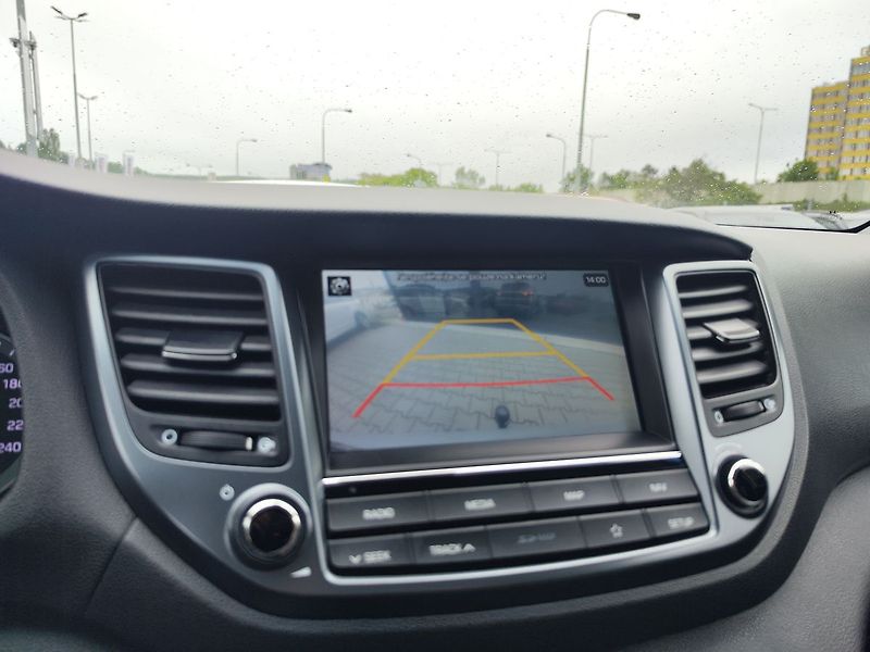 Hyundai Tucson 1.6 T.GDi/130kW Trikolor 4x4 - fotka 18 z 31