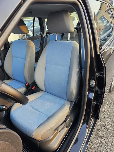 Škoda Fabia 1.4 16v 63kW,KLIMA,8xAIRBAG - fotka 15 z 37