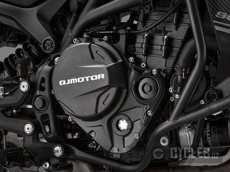 QJ Motor (2026) SRT 900 SX 70/35 kW - fotka 7 z 11