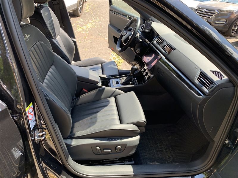 Škoda Superb 1,4 TSI iV - fotka 15 z 24