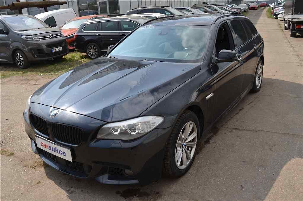 BMW Řada 5 535 D XDRIVE TOURING AT