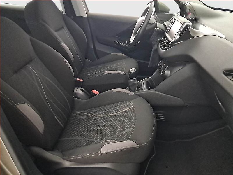 Peugeot 208 (2014) 1.2 PureTech, pěkný stav - fotka 9 z 16