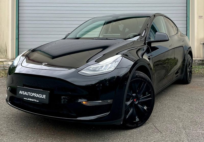 Tesla Model Y (2023) LONG RANGE DUAL MOTOR AWD 2023 - fotka 3 z 28