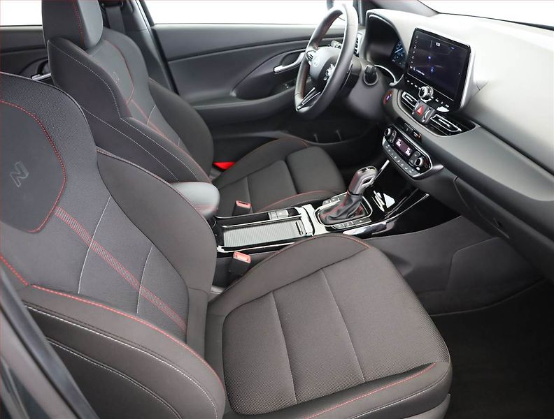 Hyundai i30 (2026) 1.5 T-GDI MHEV 48V, N-Line - fotka 7 z 18