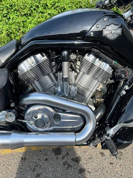 Harley-Davidson VRSCF V-Rod Muscle (2011) - fotka 13 z 15
