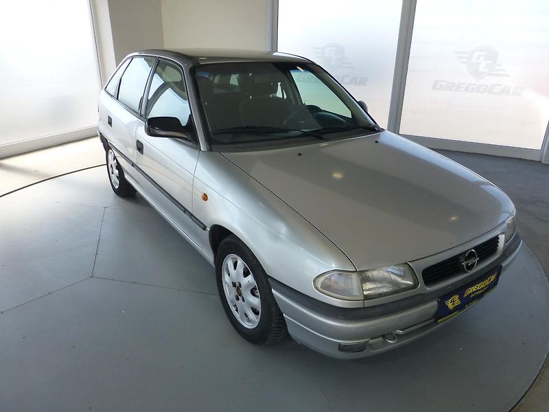 Opel Astra (1998) 1,4I**KLIMATIZACE**NOVÁ SPOJKA - fotka 3 z 24