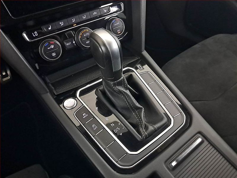 Volkswagen Arteon (2020) R-line 2.0 TDI - fotka 13 z 27