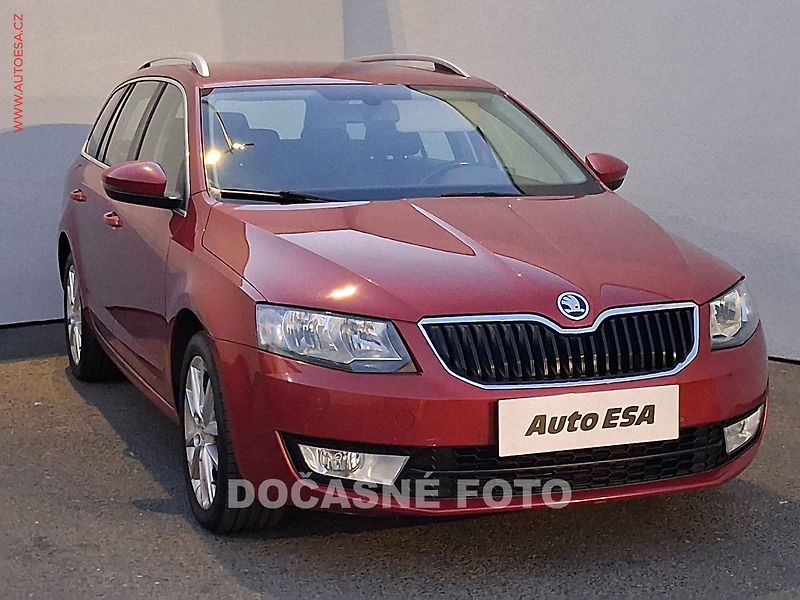 Škoda Octavia (2015) 1.6 TDi, 2.maj,ČR, Style - fotka 1 z 17