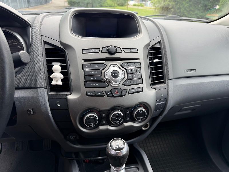 Ford Ranger 3,2 TDCI 4x4 / manuál /  - fotka 22 z 25
