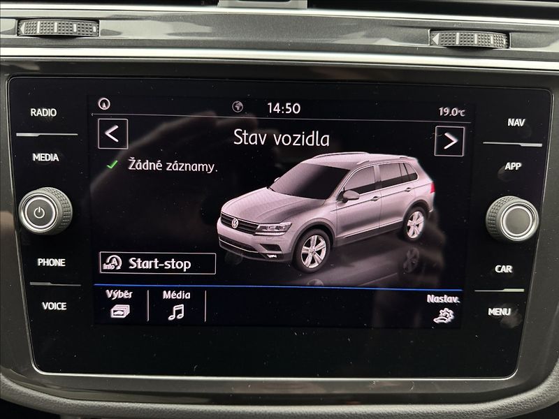 Volkswagen Tiguan 1,5 TSi DSG HUD KAMERA TAŽNÉ - fotka 19 z 50