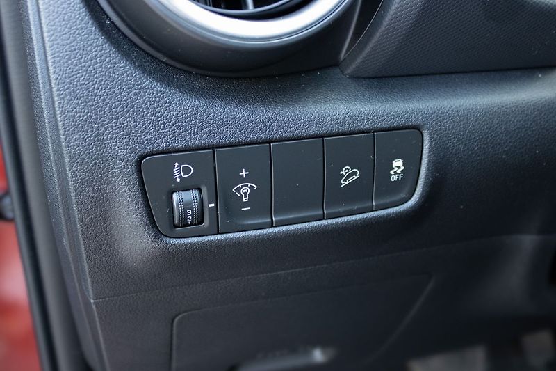 Hyundai Kona 145 kW, po servise, tažné, aut - fotka 25 z 35