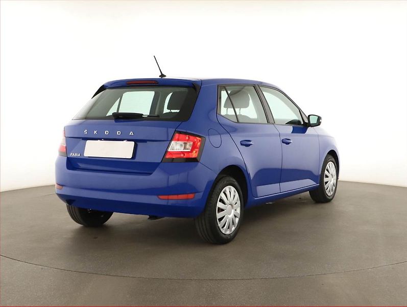 Škoda Fabia (2020) 1.0 TSI, ČR,1.maj - fotka 5 z 11