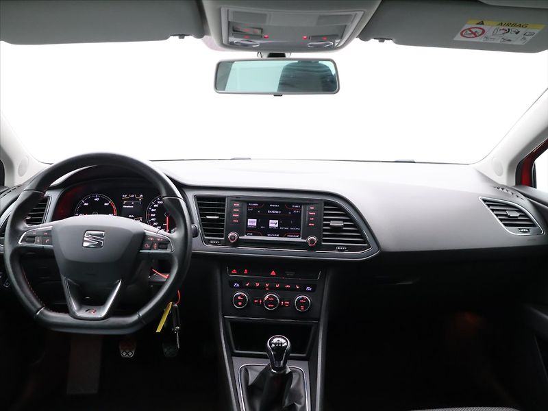 Seat Leon 2,0 TDI 110kW FR ST Aut.klima - fotka 23 z 30