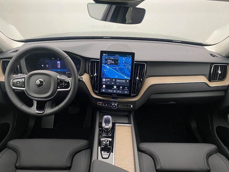 Volvo XC60 (2026) T6 AWD AUT BRIGHT PLUS - fotka 2 z 56