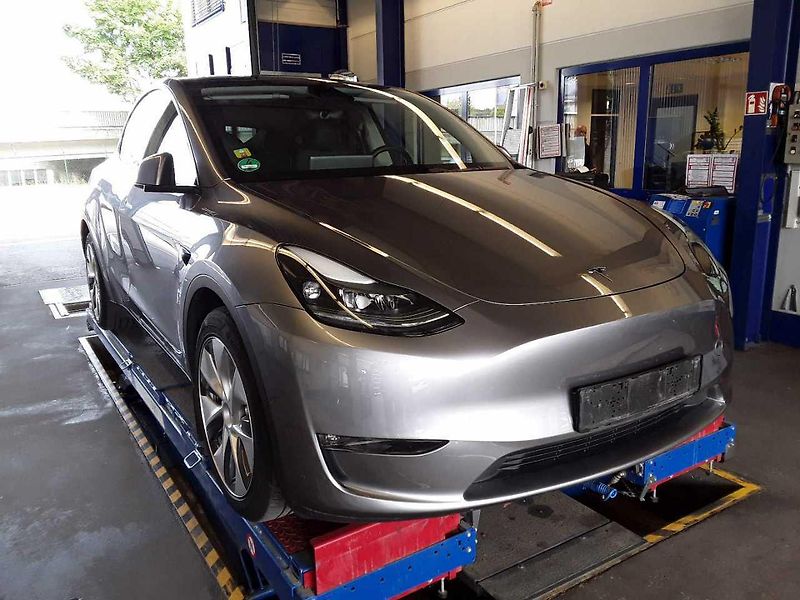 Tesla Model Y ZAMLUVENO ! TZ 93 % - fotografie inzerátu