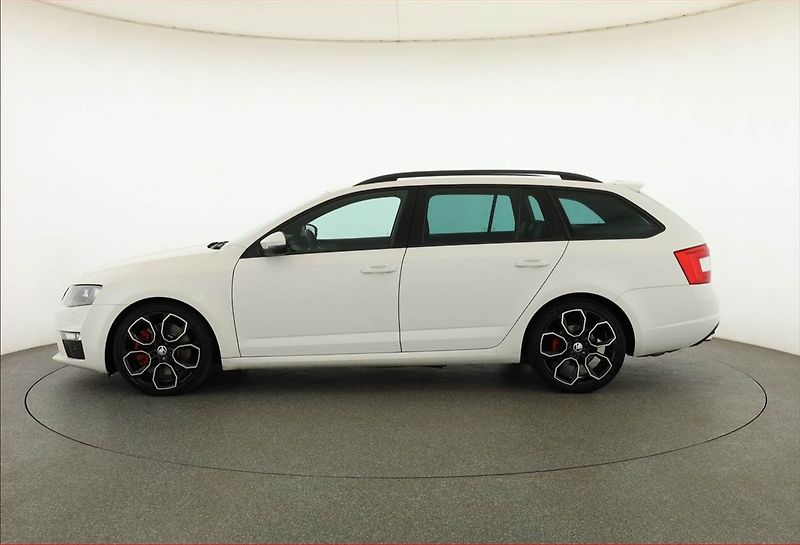 Škoda Octavia (2013) RS 2.0 TDI, Xenony, Tempomat - fotka 3 z 19