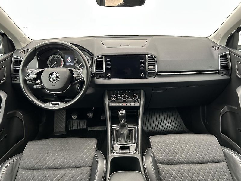 Škoda Karoq 1.5 TSI Style Plus - fotka 6 z 30