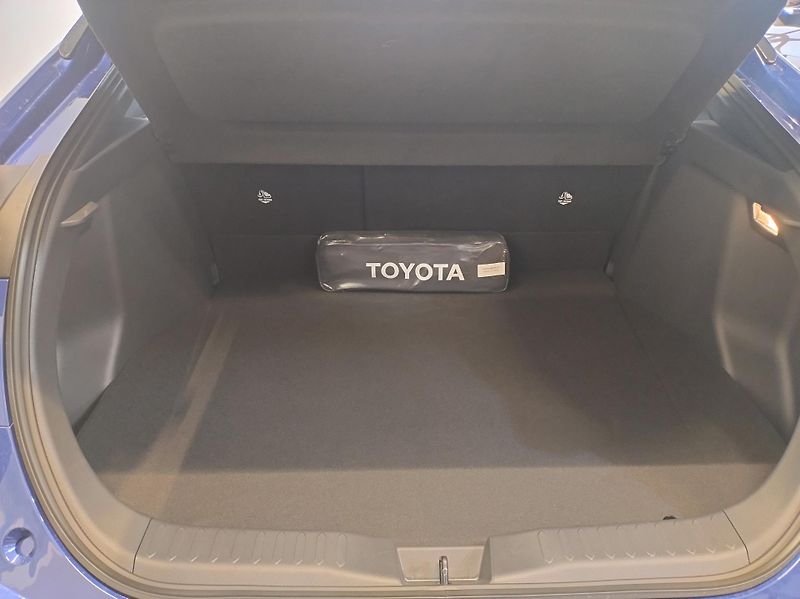 Toyota C-HR (2026) 1.8 FHEV Com. Business 0% úrok - fotka 10 z 11
