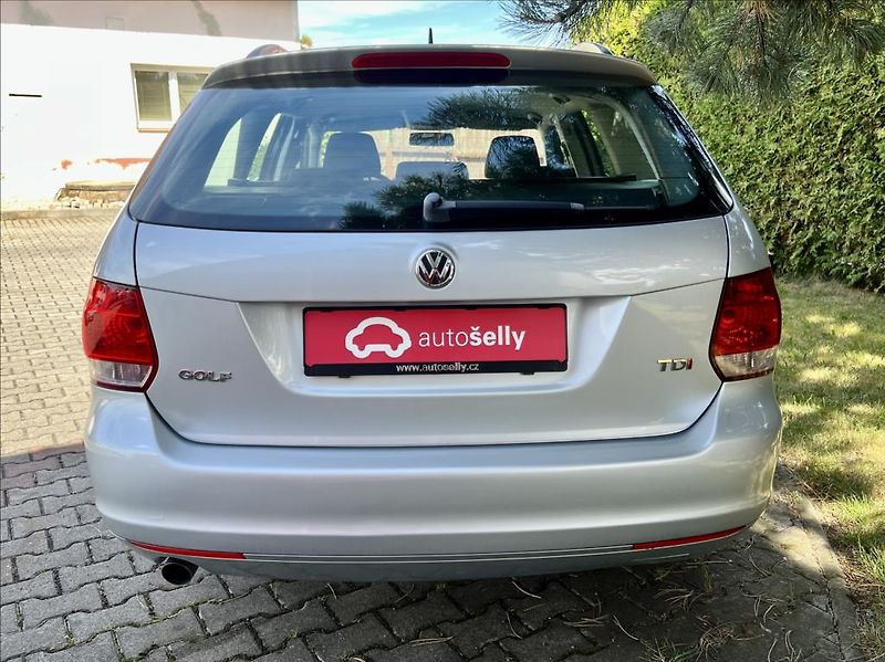 Volkswagen Golf 1,6 TDI  HIGHLINE*DSG*ZÁRUKA - fotka 5 z 40