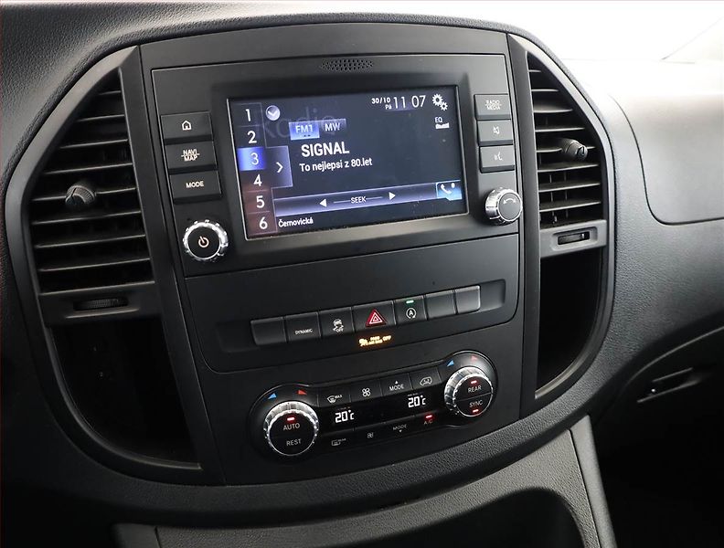Mercedes-Benz Vito (2020) Select 119 CDI 4x4, Bus, 8Míst - fotka 10 z 17