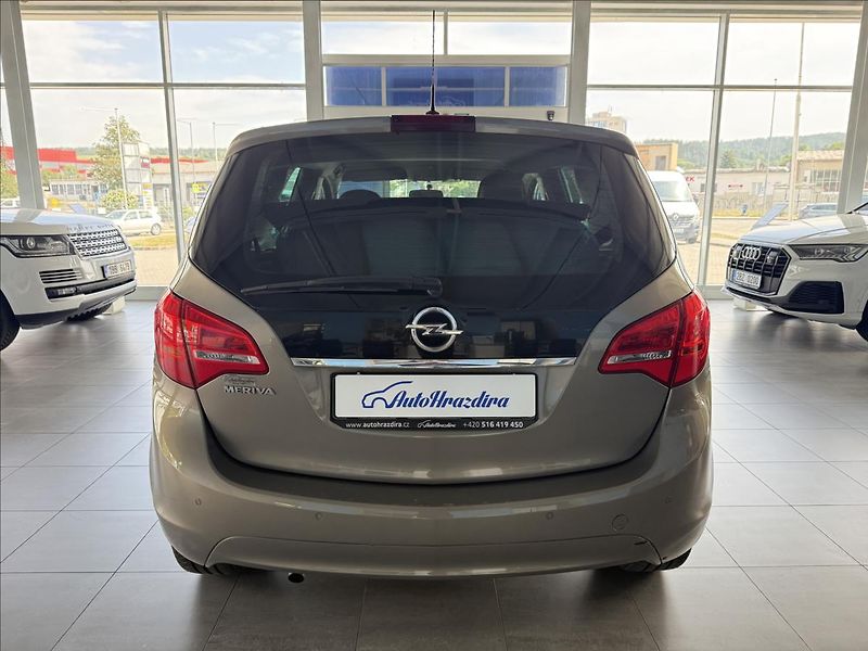 Opel Meriva 1,4   74kW,2.MAJITEL - fotka 5 z 28