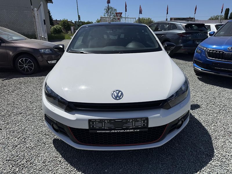 Volkswagen Scirocco 2.0 TDI DSG SPORT 125KW - fotka 2 z 13