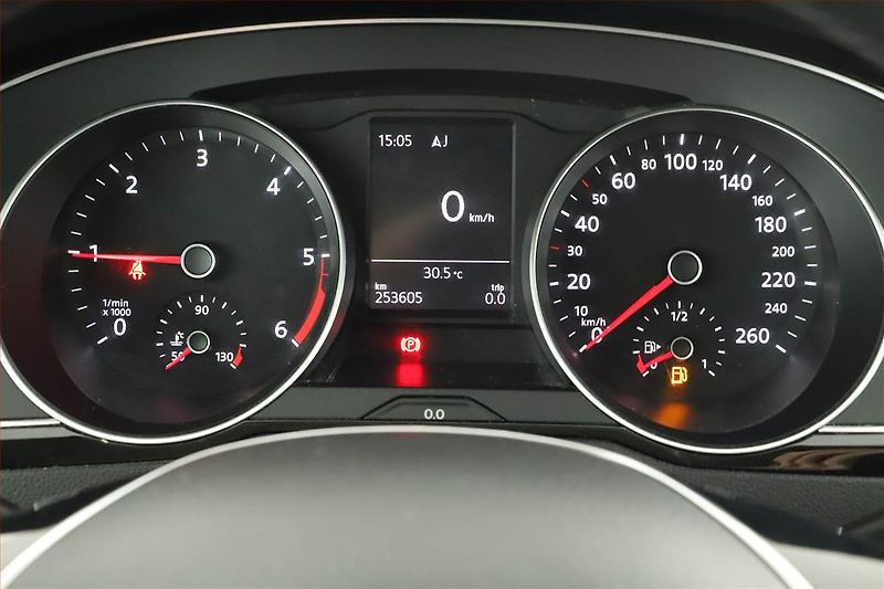 Volkswagen Passat (2015) 2.0 TDI, Navi, Tempomat - fotka 13 z 20