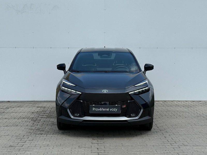 Toyota C-HR 2,0 PHEV E-CVT GR Sport - fotka 4 z 30