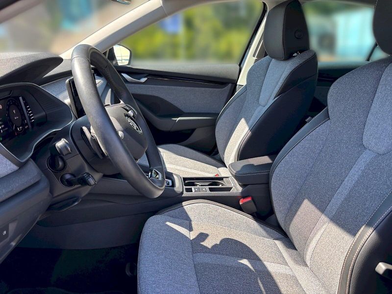 Škoda Octavia (2024) Top Selection 1.5 TSI DSG M-HE - fotka 29 z 34