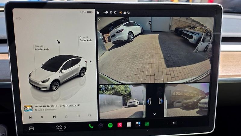Tesla Model Y (2023) Long Range AWD DE SoH 92,4% - fotka 35 z 41