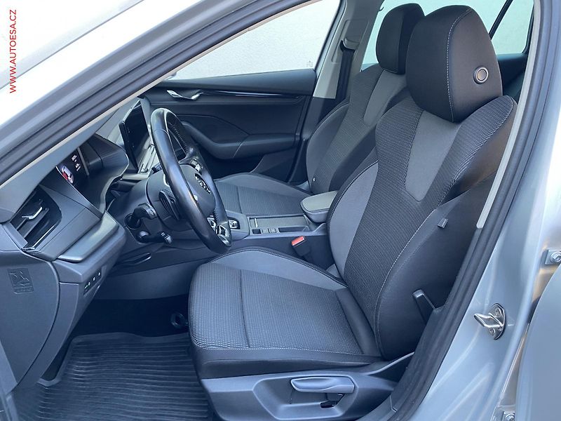 Škoda Octavia (2021) 2.0 TDi, 2.maj,ČR, Ambition - fotka 9 z 19