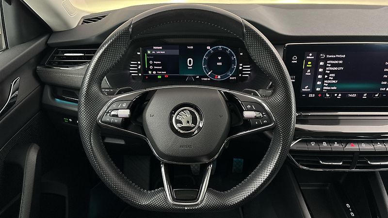 Škoda Octavia 2.0 TDI DSG Style - fotka 9 z 25