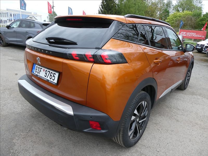 Peugeot 2008 1,2 PureTech 74kW Allure,závěs - fotka 9 z 45