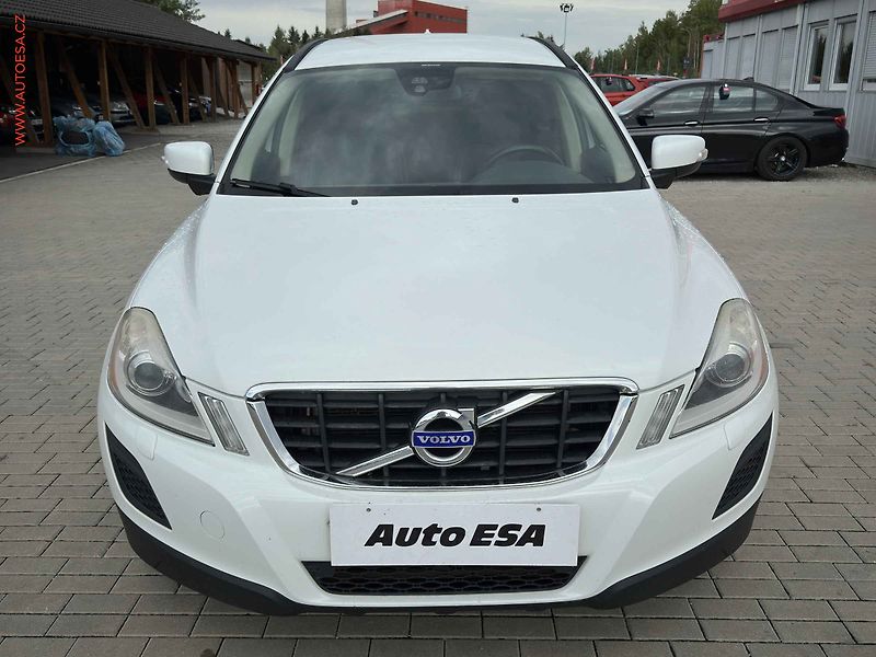 Volvo XC60 (2012) 2.5d 4x4, AT, klima - fotka 2 z 19