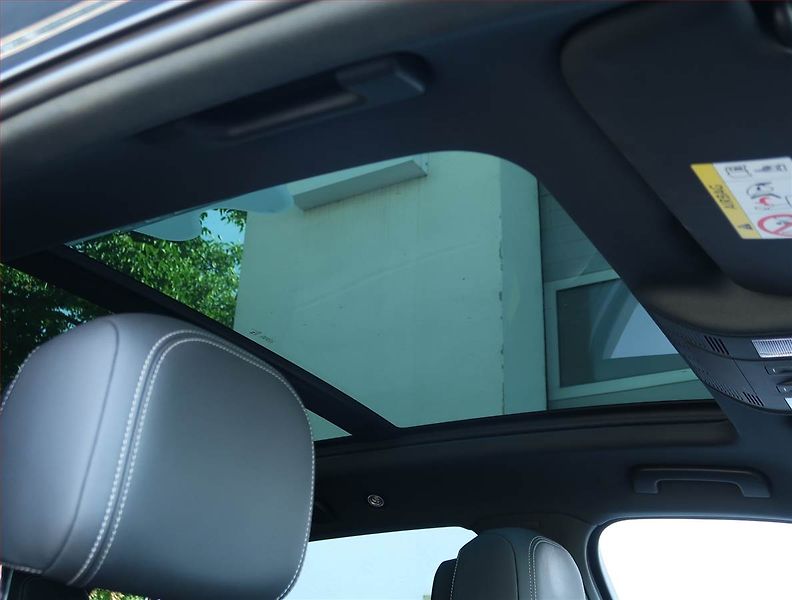 Volkswagen Touareg (2023) 3.0 TDI - fotka 27 z 29