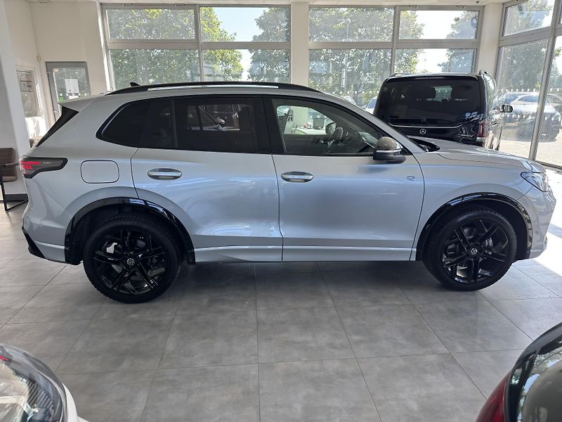 Volkswagen Tiguan (2024) 2,0TSI R DSG 4M TAŽNÉ LED ACC - fotka 8 z 43