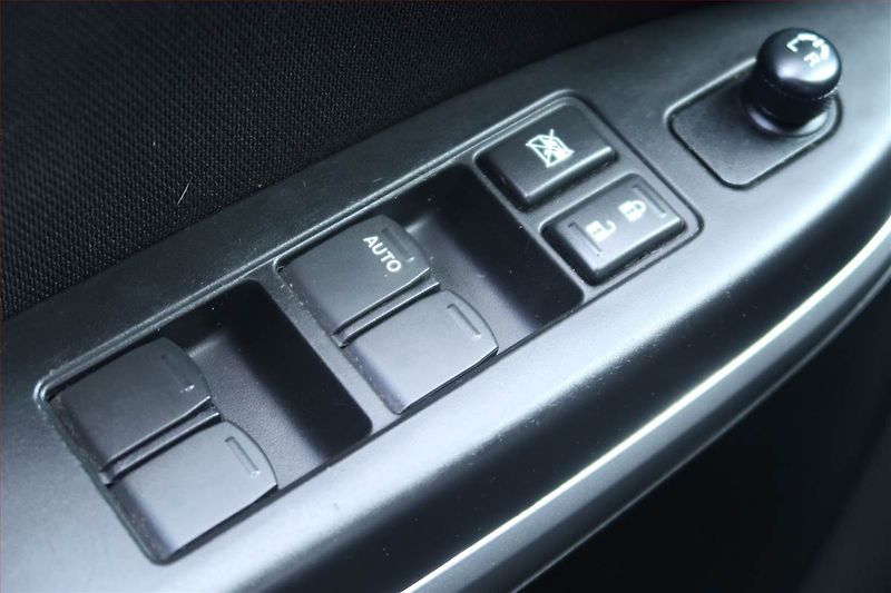 Suzuki Baleno (2017) 1.0 BoosterJet, Serv.kniha - fotka 15 z 22