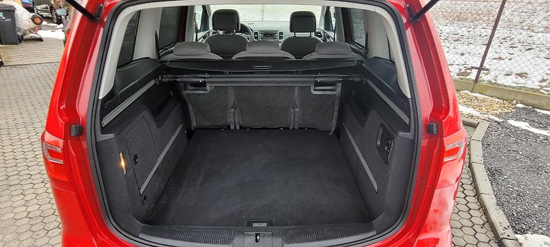 Seat Alhambra (2015) 2,0TDi 130kW Style - fotka 32 z 42