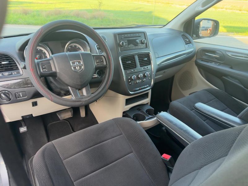 Dodge Grand Caravan (2013)  3,6 RT Pentastar 2013 - fotka 12 z 17