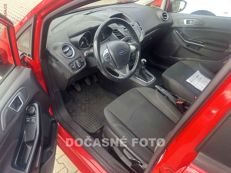 Ford Fiesta (2015) 1.2, 1.maj,ČR, servis.kniha - fotka 3 z 3