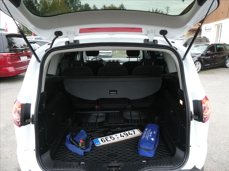 Ford S-MAX 2,0 TDCi 120kW AUT, po servise - fotka 16 z 47