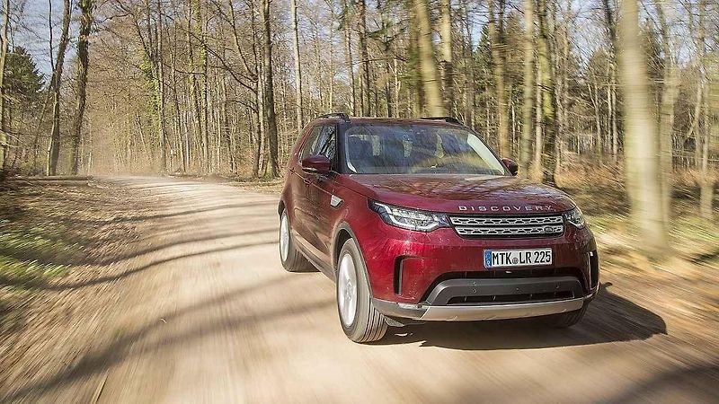 Land Rover Discovery.