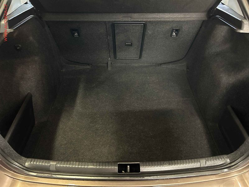 Škoda Rapid (2018) 1.0 TSI, ČR, STK3/28 - fotka 7 z 15