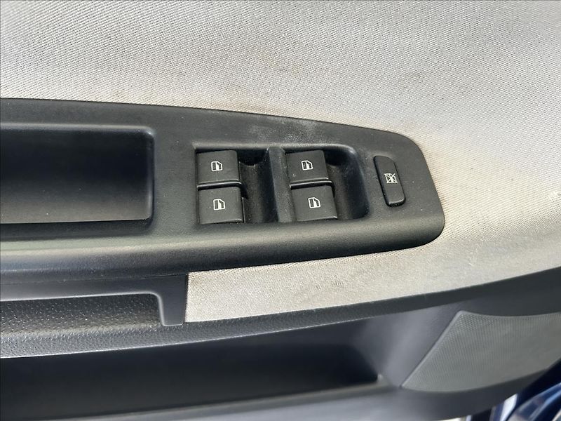 Volkswagen Polo 1,4   CROSS,16V,KLIMATIZACE - fotka 10 z 19