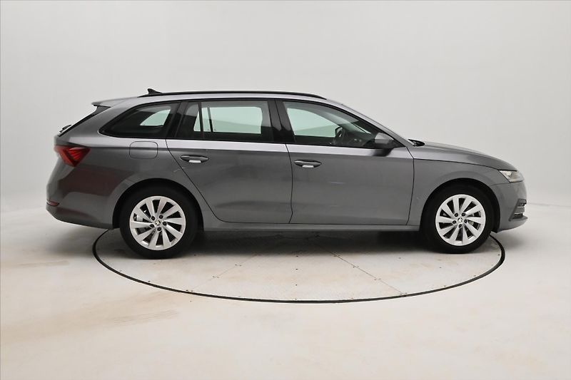 Škoda Octavia 2,0 TDI 110 KW DSG EL.KUFR Zár - fotka 4 z 31
