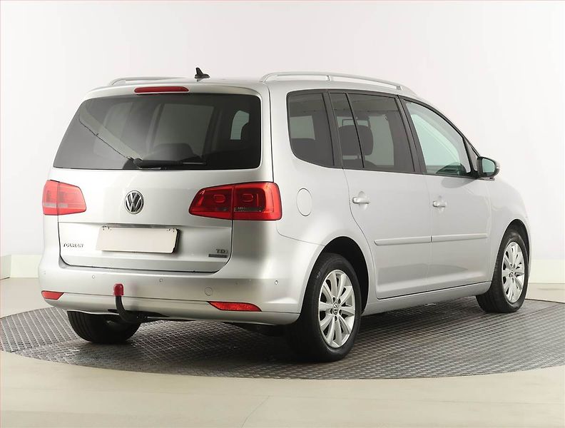 Volkswagen Touran (2013) 1.6 TDI, 7 míst, Serv.kniha - fotka 5 z 21
